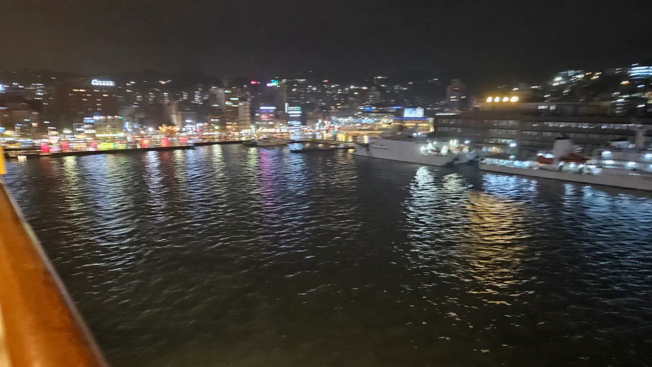 대만 지룽 크루즈항 야경 4